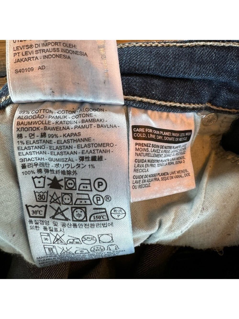 Levi’s 518 Superlow Dark Jeans Flare Wide Leg Size 32 - Picture 8 of 8